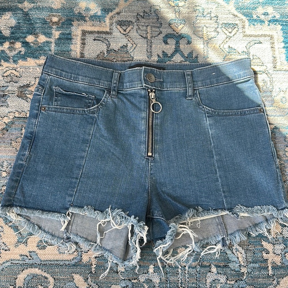 Express zipper fly jean shorts